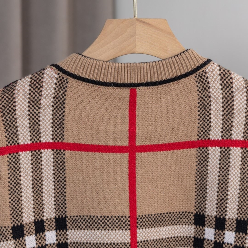 Burberry Sweaters